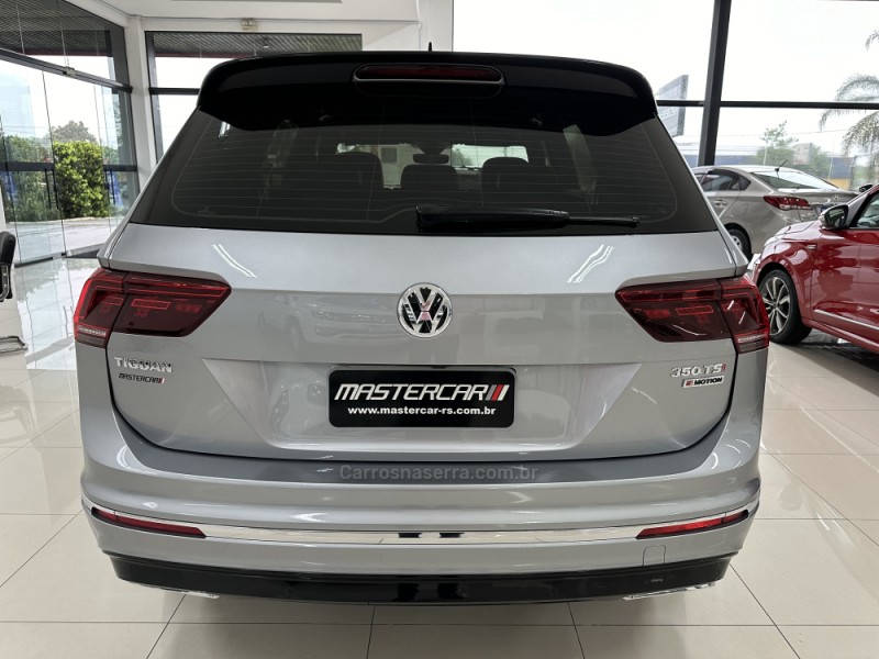 TIGUAN 2.0 TSI R-LINE 16V TURBO GASOLINA 4P TIPTRONIC - 2020 - CHARQUEADAS