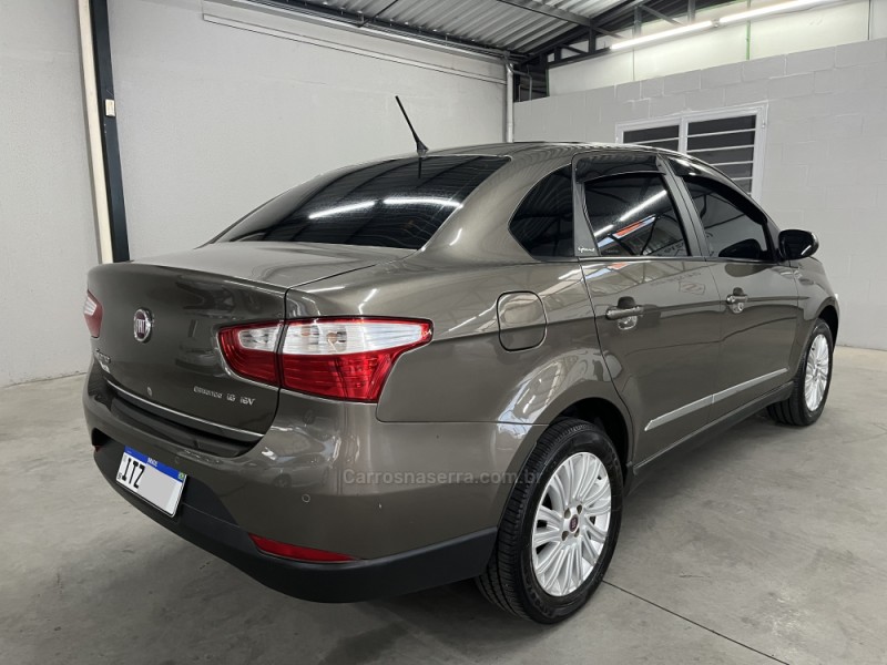 SIENA 1.6 MPI ESSENCE 16V FLEX 4P MANUAL - 2013 - CAXIAS DO SUL