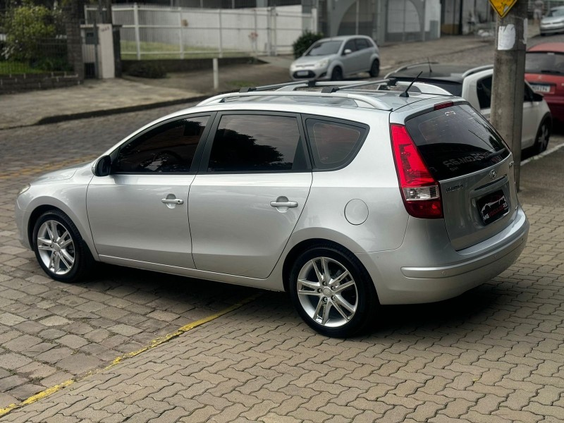 I30 CW 2.0 MPFI 16V GASOLINA 4P MANUAL - 2011 - CAXIAS DO SUL