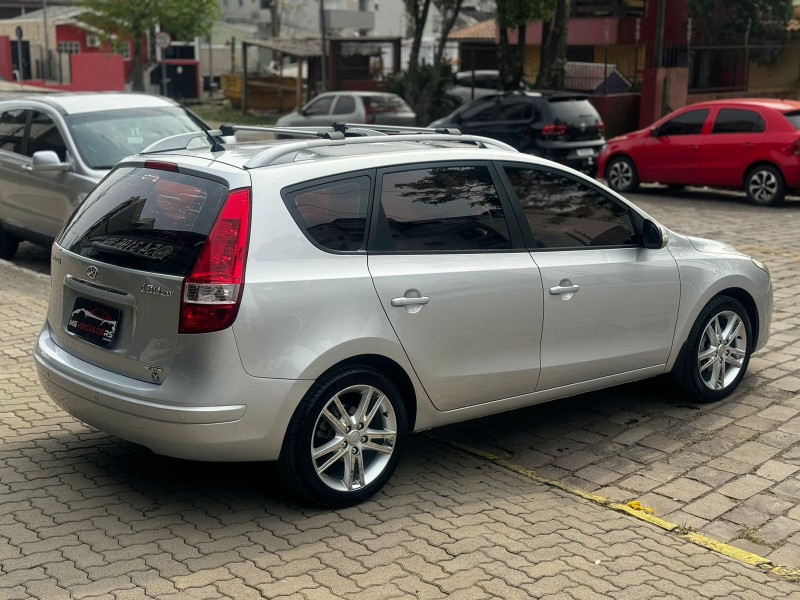 I30 CW 2.0 MPFI 16V GASOLINA 4P MANUAL - 2011 - CAXIAS DO SUL