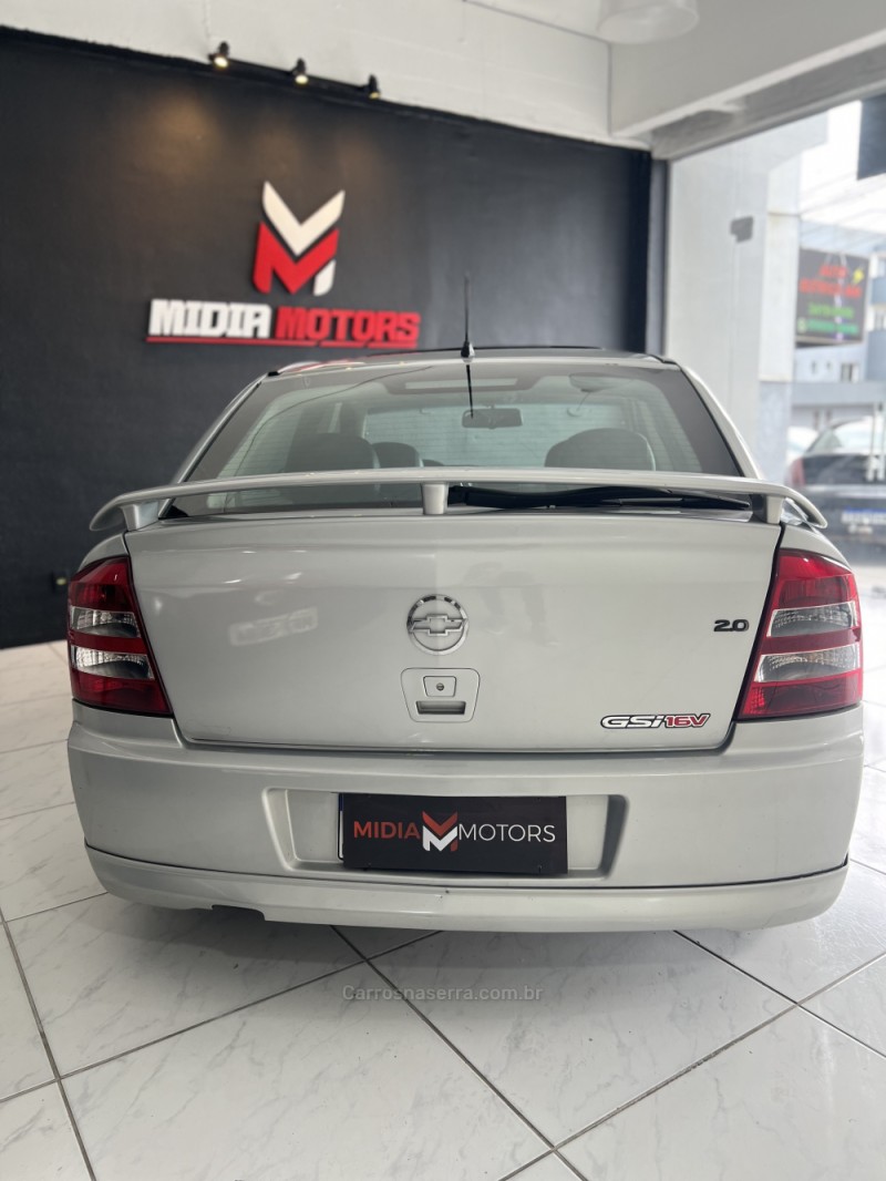 ASTRA 2.0 SFI GSI 16V GASOLINA 4P MANUAL - 2004 - CAXIAS DO SUL