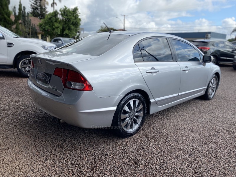 CIVIC 1.8 LXL 16V FLEX 4P AUTOMÁTICO - 2011 - LAJEADO