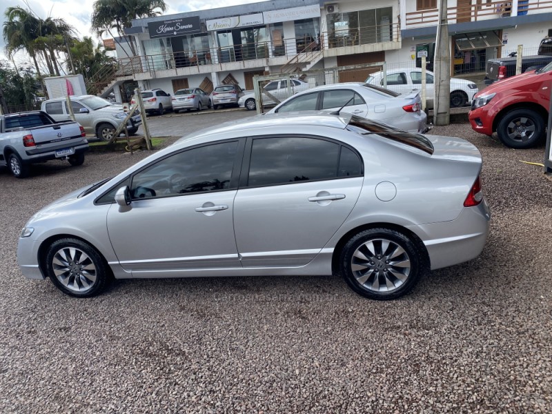 CIVIC 1.8 LXL 16V FLEX 4P AUTOMÁTICO - 2011 - LAJEADO