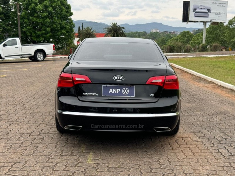 CADENZA 3.5 V6 24V GASOLINA 4P AUTOMÁTICO - 2011 - NOVA PETRóPOLIS