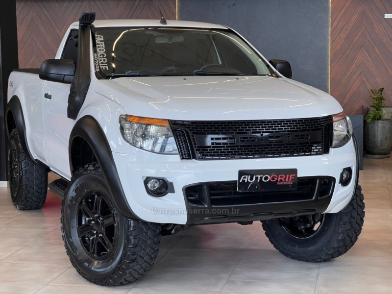 RANGER 3.2 XLS 4X4 CS 20V DIESEL 2P MANUAL - 2013 - CAMPO BOM