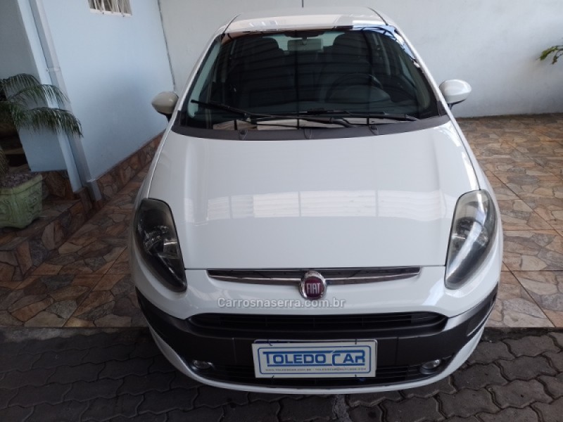 PUNTO 1.6 ESSENCE 16V FLEX 4P MANUAL - 2015 - CAXIAS DO SUL