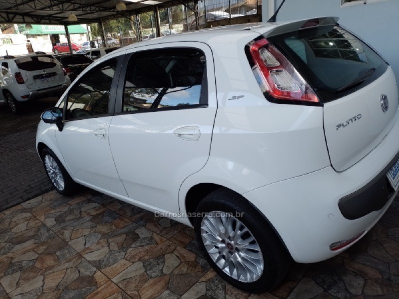 PUNTO 1.6 ESSENCE 16V FLEX 4P MANUAL - 2015 - CAXIAS DO SUL