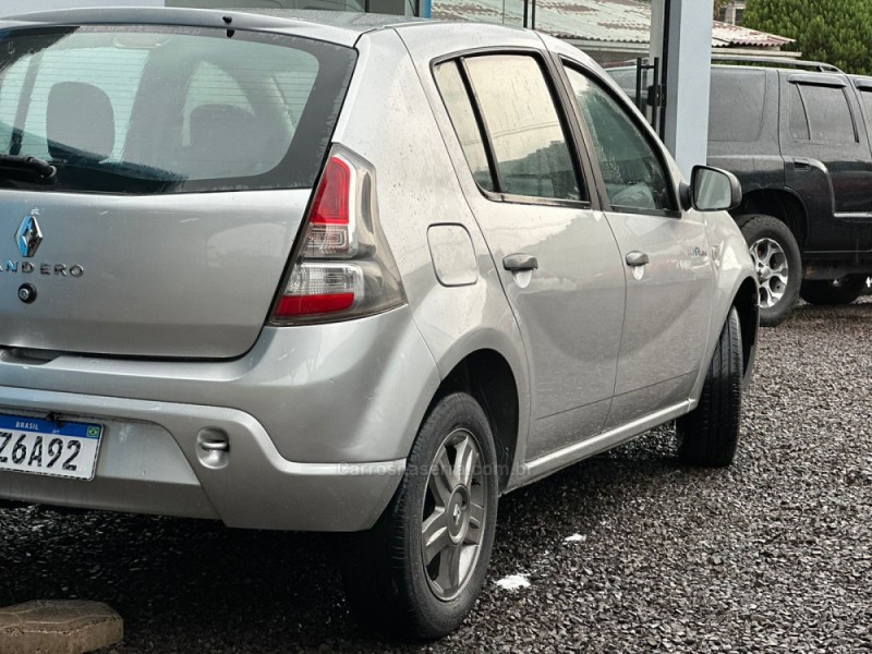 SANDERO 1.0 TECH RUN 16V FLEX 4P MANUAL - 2014 - ROLANTE