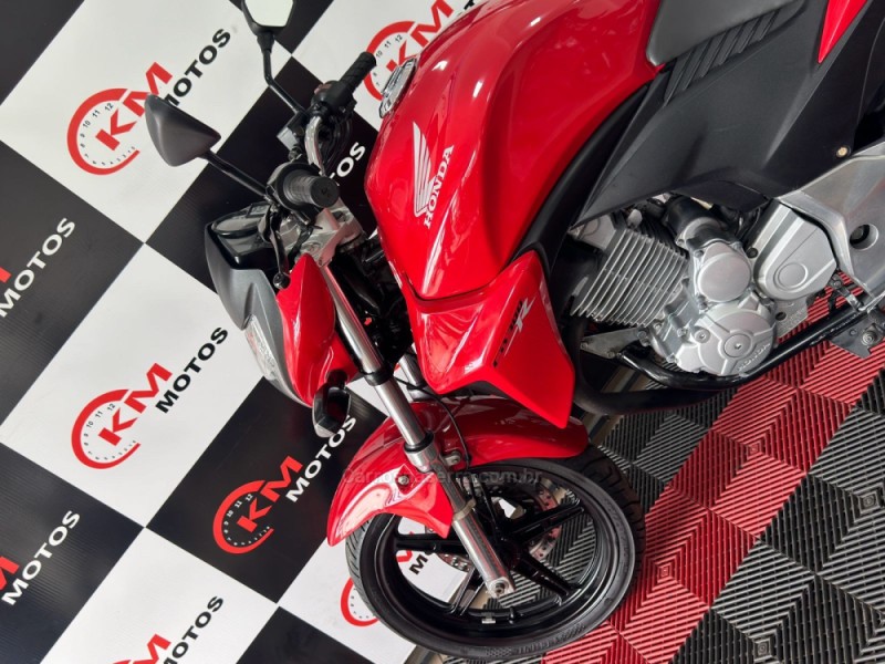 CB 300R  - 2014 - PORTãO