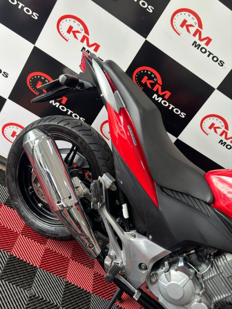 CB 300R  - 2014 - PORTãO