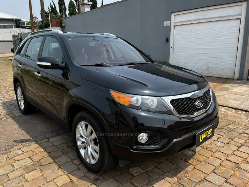 SORENTO 2.4 EX 4X2 16V GASOLINA 4P AUTOMÁTICO - 2013 - PASSO FUNDO