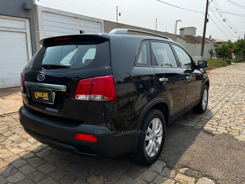 SORENTO 2.4 EX 4X2 16V GASOLINA 4P AUTOMÁTICO - 2013 - PASSO FUNDO