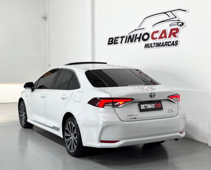 COROLLA 1.8 ALTIS PREMIUM 16V HÍBRIDO 4P AUTOMÁTICO - 2022 - ESTâNCIA VELHA