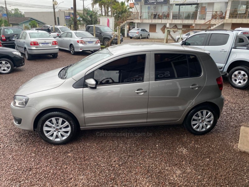 FOX 1.6 MI 8V FLEX 4P MANUAL - 2012 - LAJEADO