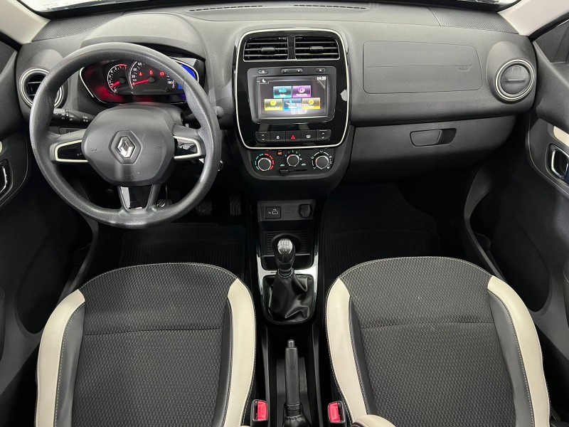 KWID 1.0 12V SCE FLEX INTENSE MANUAL - 2022 - FARROUPILHA