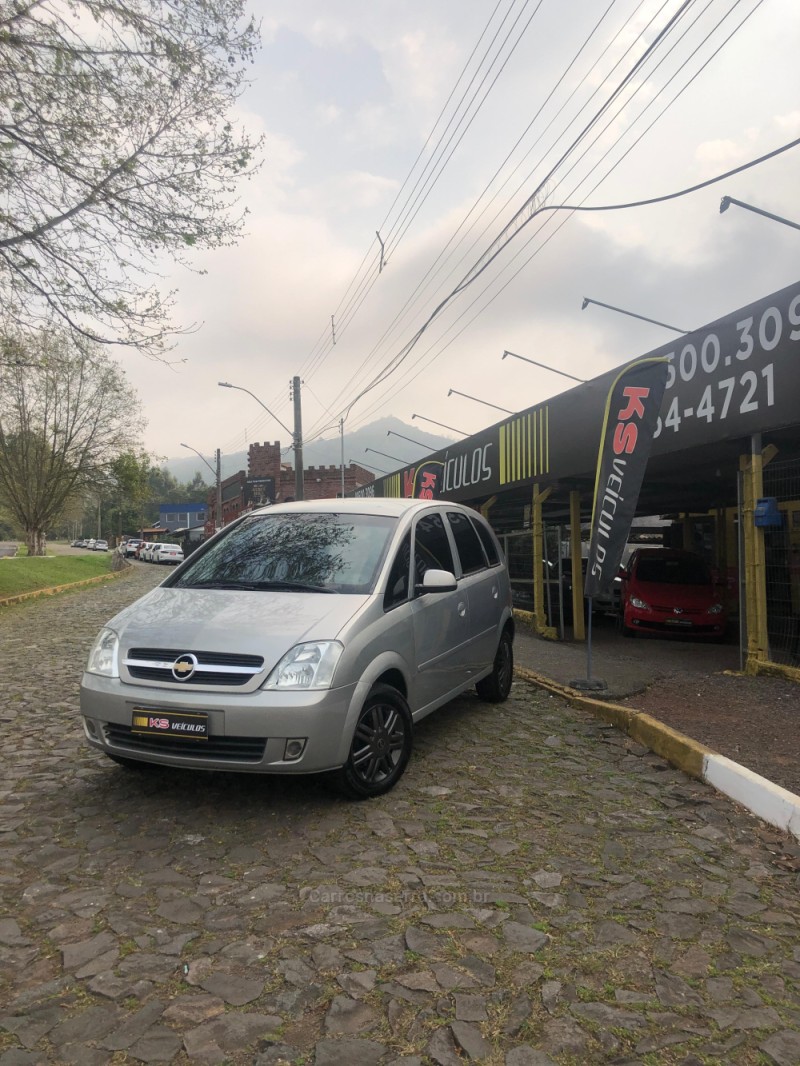 MERIVA 1.8 MPFI MAXX 8V FLEX 4P MANUAL - 2004 - DOIS IRMãOS