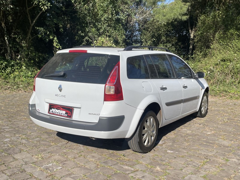 MÉGANE 1.6 DYNAMIQUE 16V FLEX 4P MANUAL - 2011 - CAXIAS DO SUL