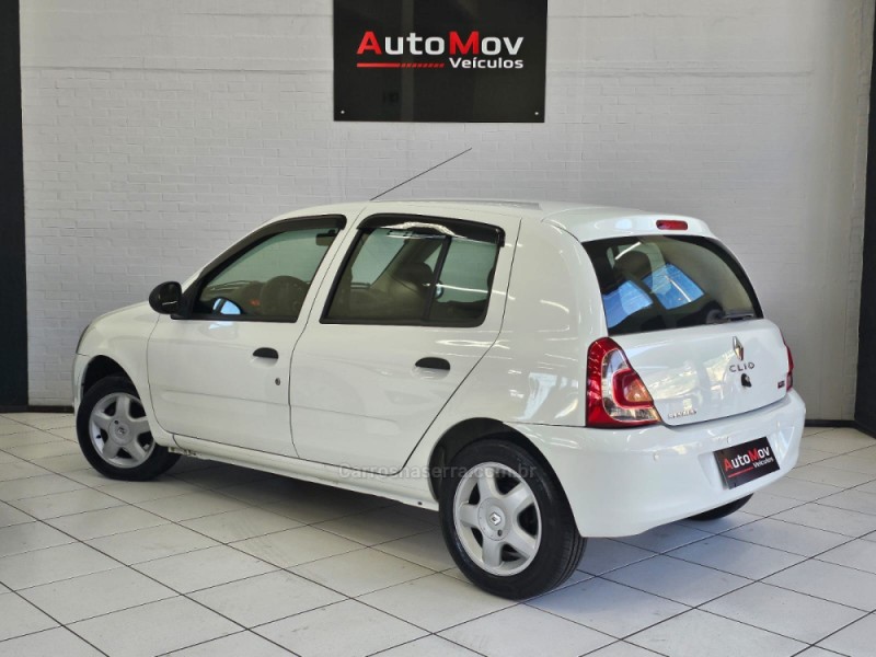 CLIO 1.0 EXPRESSION 16V FLEX 4P MANUAL - 2014 - CAXIAS DO SUL