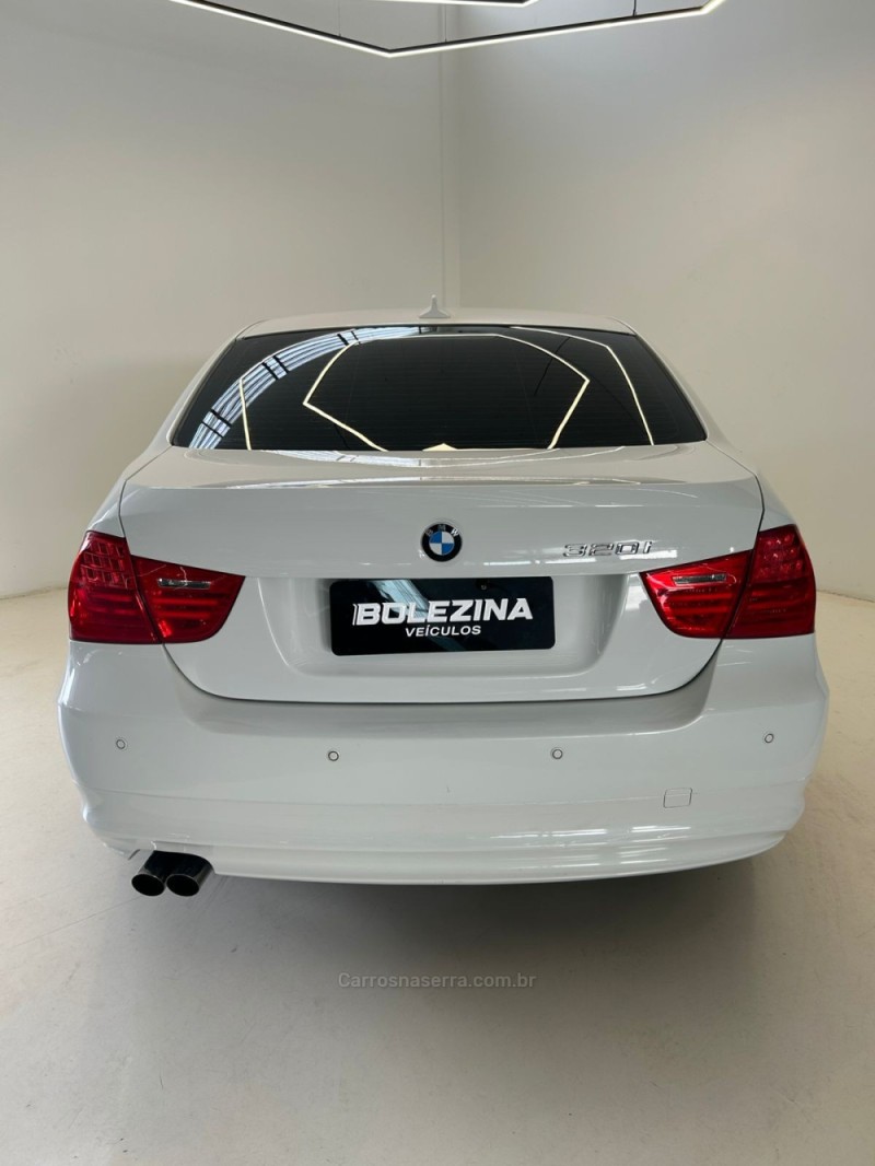 320I 2.0 16V GASOLINA 4P AUTOMÁTICO - 2011 - NOVO HAMBURGO