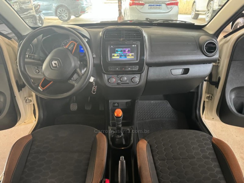 KWID 1.0 12V OUTSIDER FLEX 4P MANUAL - 2020 - SANANDUVA