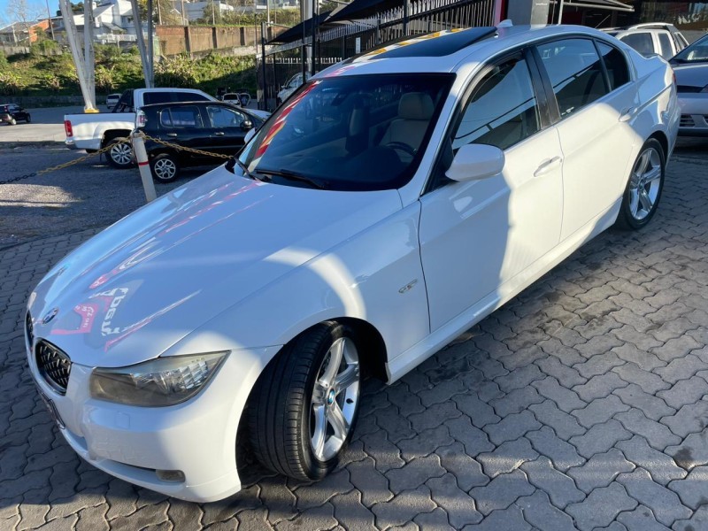 325I 2.5 SEDAN 24V GASOLINA 4P AUTOMÁTICO - 2011 - CAXIAS DO SUL