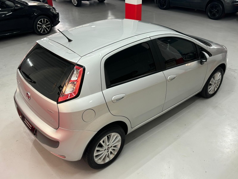 PUNTO 1.6 ESSENCE 16V FLEX 4P MANUAL - 2016 - CAXIAS DO SUL