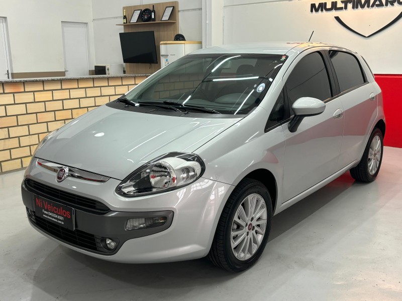 PUNTO 1.6 ESSENCE 16V FLEX 4P MANUAL - 2016 - CAXIAS DO SUL