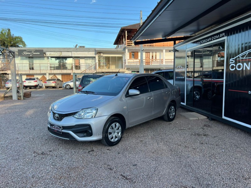 ETIOS 1.5 XS 16V FLEX 4P MANUAL - 2018 - LAJEADO