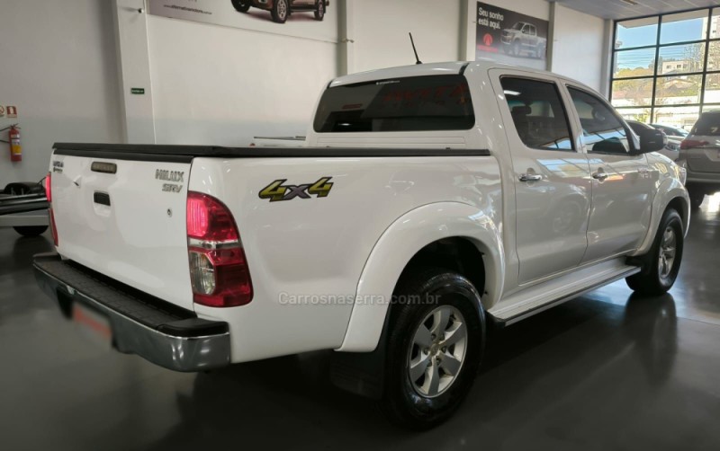 HILUX 2.7 SRV 4X4 CD 16V FLEX 4P AUTOMÁTICO - 2014 - SANANDUVA