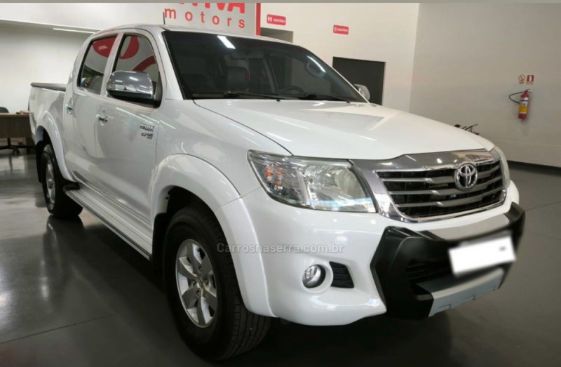 HILUX 2.7 SRV 4X4 CD 16V FLEX 4P AUTOMÁTICO - 2014 - SANANDUVA