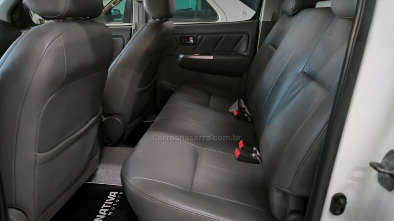 HILUX 2.7 SRV 4X4 CD 16V FLEX 4P AUTOMÁTICO - 2014 - SANANDUVA