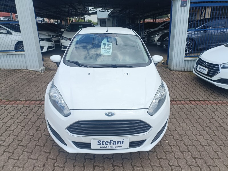 FIESTA 1.5 S HATCH 16V FLEX 4P MANUAL - 2015 - BOM PRINCíPIO