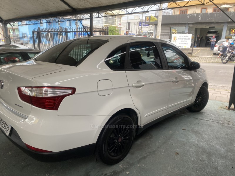 GRAND SIENA 1.4 MPI ATTRACTIVE 8V FLEX 4P MANUAL - 2016 - CAXIAS DO SUL