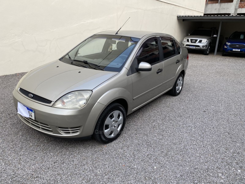 FIESTA 1.6 MPI SEDAN 8V FLEX 4P MANUAL - 2005 - CAXIAS DO SUL