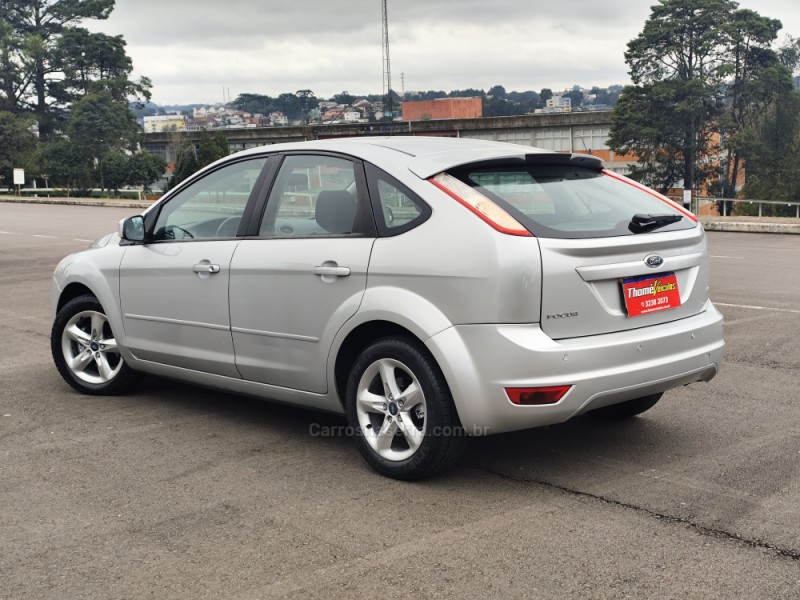 FOCUS 2.0 SE HATCH 16V FLEX 4P AUTO - 2013 - CAXIAS DO SUL