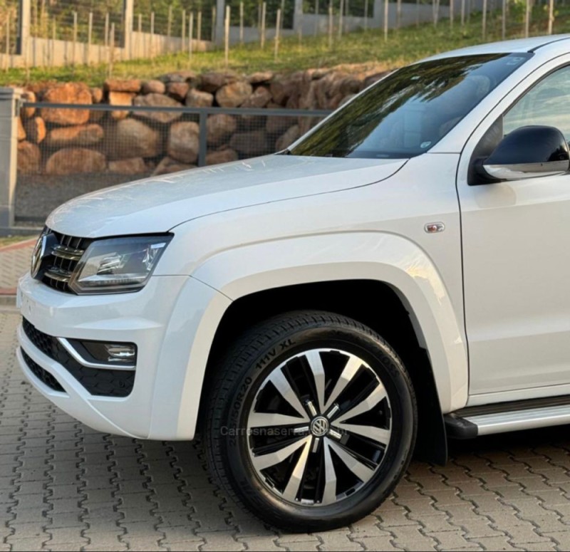 AMAROK 3.0 V6 EXTREME CD DIESEL 4X4 AT 4P AUTOMÁTICO - 2021 - IVOTI