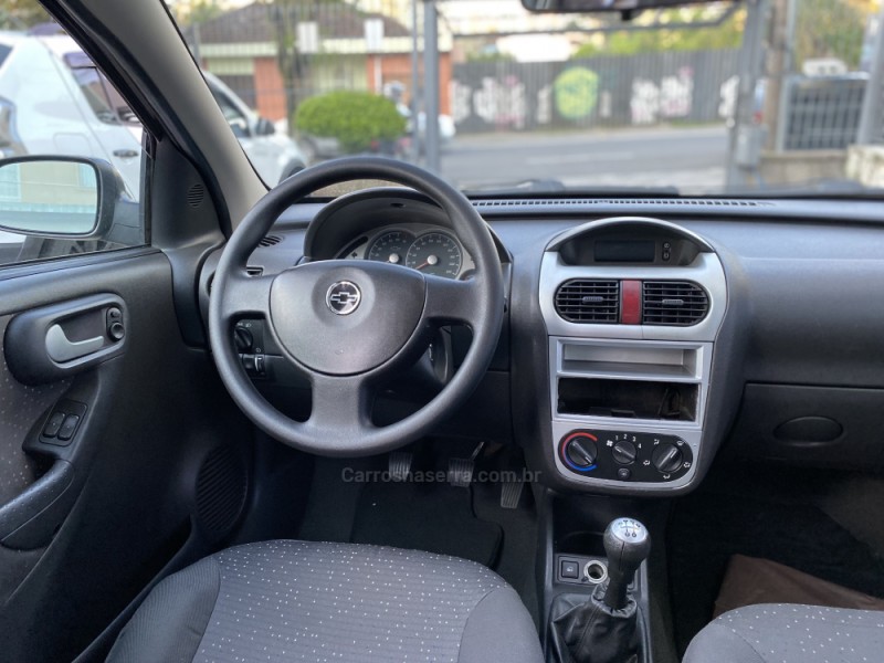 CORSA 1.4 MPFI PREMIUM 8V FLEX 4P MANUAL - 2009 - CAXIAS DO SUL