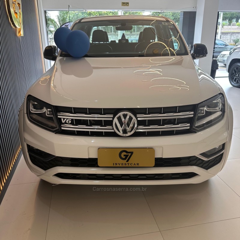 AMAROK 3.0 V6 TDI HIGHLINE CD DIESEL 4MOTION AUTOMÁTICO - 2020 - IVOTI