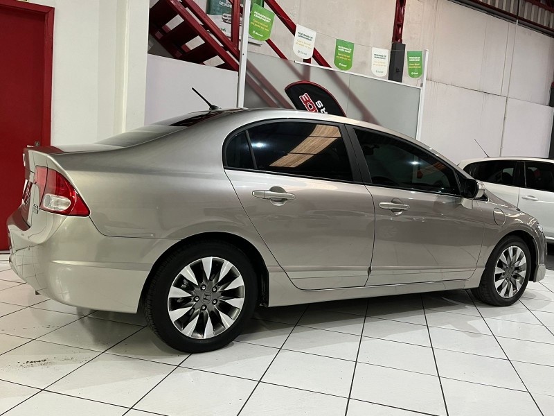 CIVIC 1.8 LXL 16V FLEX 4P AUTOMÁTICO - 2010 - NOVO HAMBURGO