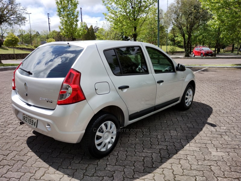 SANDERO 1.0 EXPRESSION 16V FLEX 4P MANUAL - 2011 - CAXIAS DO SUL