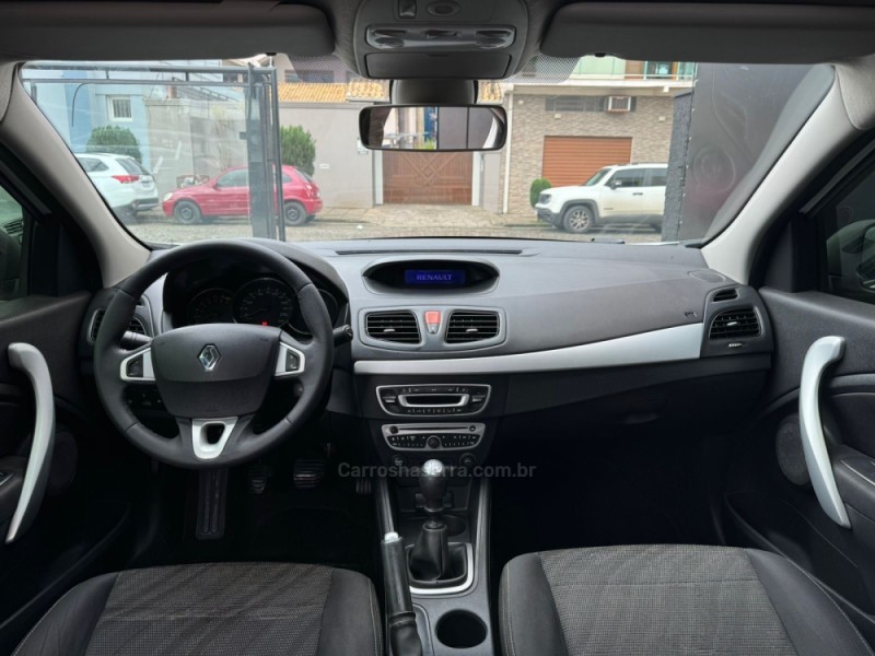 FLUENCE 2.0 DYNAMIQUE 16V FLEX 4P MANUAL - 2013 - ESTâNCIA VELHA