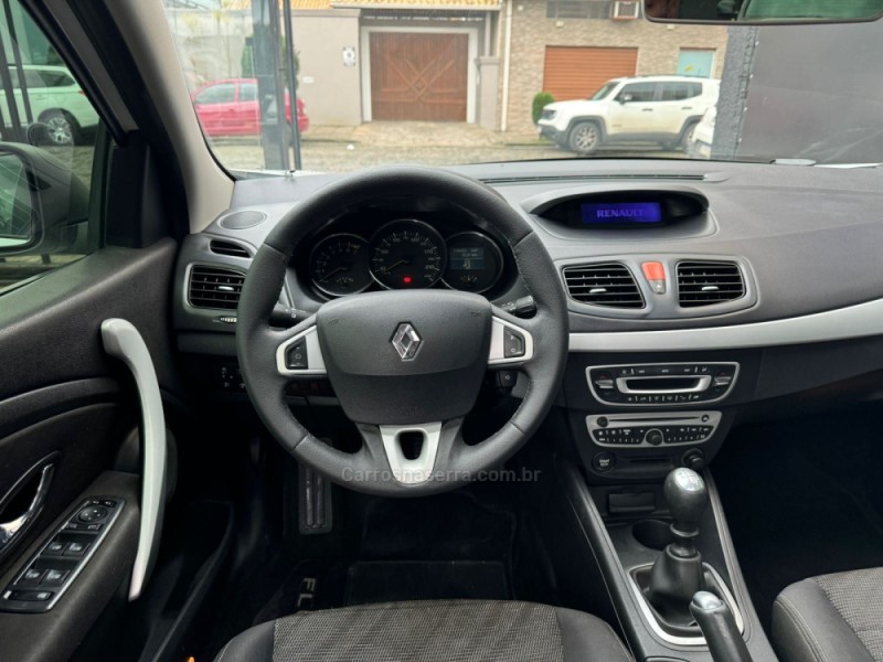 FLUENCE 2.0 DYNAMIQUE 16V FLEX 4P MANUAL - 2013 - ESTâNCIA VELHA