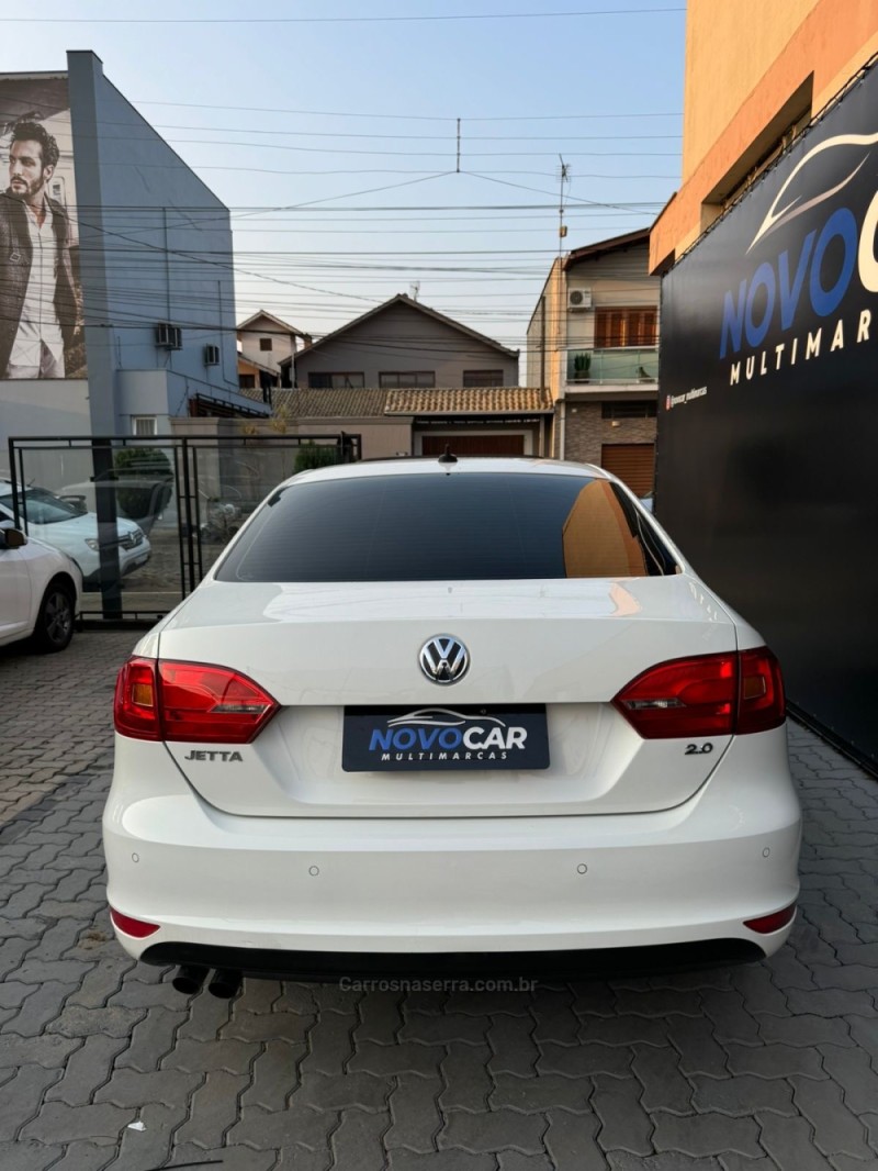 JETTA 2.0 COMFORTLINE FLEX 4P TIPTRONIC - 2013 - ESTâNCIA VELHA