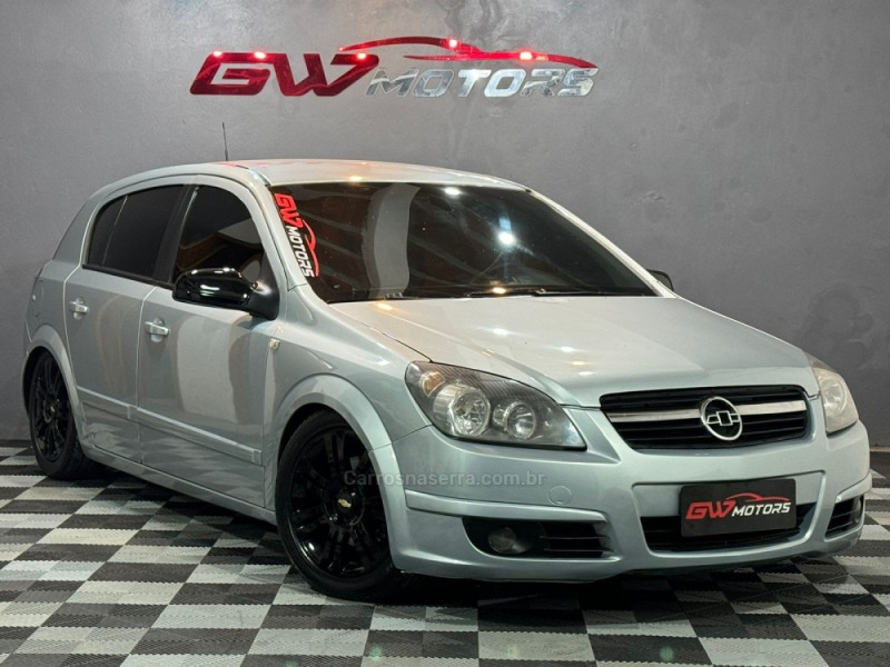 VECTRA 2.0 MPFI GT HATCH 8V FLEX 4P MANUAL