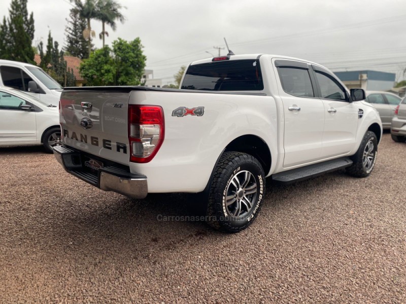 RANGER 3.2 XLT 4X4 CD 20V DIESEL 4P AUTOMÁTICO - 2022 - LAJEADO