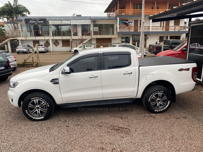 RANGER 3.2 XLT 4X4 CD 20V DIESEL 4P AUTOMÁTICO - 2022 - LAJEADO