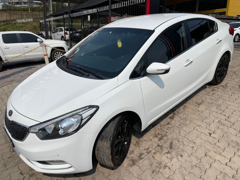 CERATO 1.6 EX3 SEDAN 16V GASOLINA 4P AUTOMÁTICO - 2014 - CAXIAS DO SUL