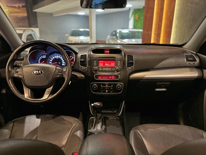 SORENTO 2.4 EX2 4X2 16V GASOLINA 4P AUTOMÁTICO - 2015 - NOVO HAMBURGO