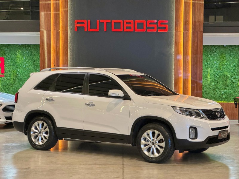 SORENTO 2.4 EX2 4X2 16V GASOLINA 4P AUTOMÁTICO - 2015 - NOVO HAMBURGO