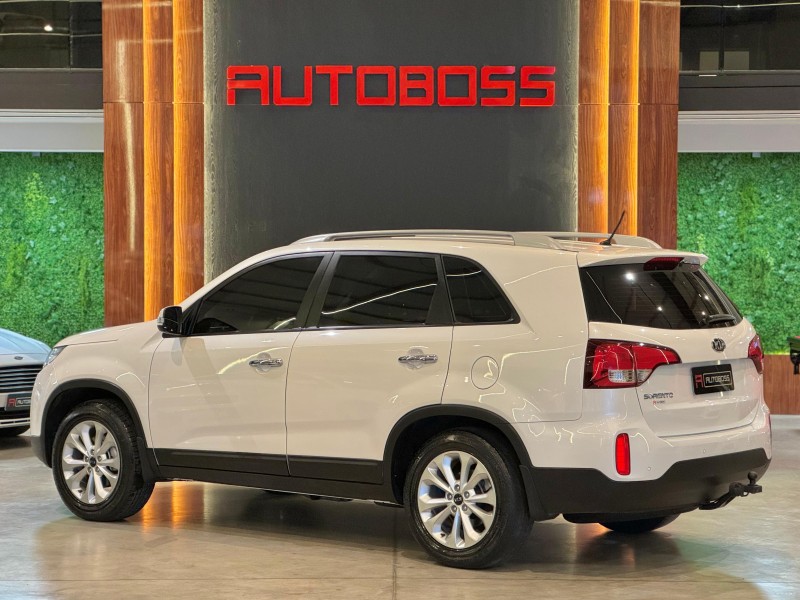 SORENTO 2.4 EX2 4X2 16V GASOLINA 4P AUTOMÁTICO - 2015 - NOVO HAMBURGO